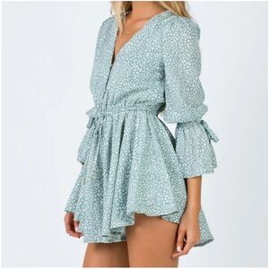 Princess Polly Blue/Green Floral Mini Romper Long Sleeve Tie Waist Size US 8